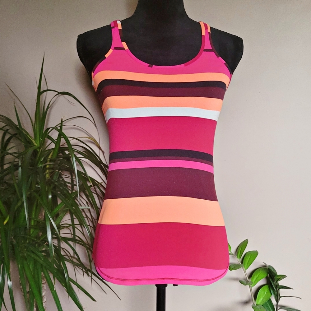 Lululemon Refresh Racer tank - Picture 5 of 6